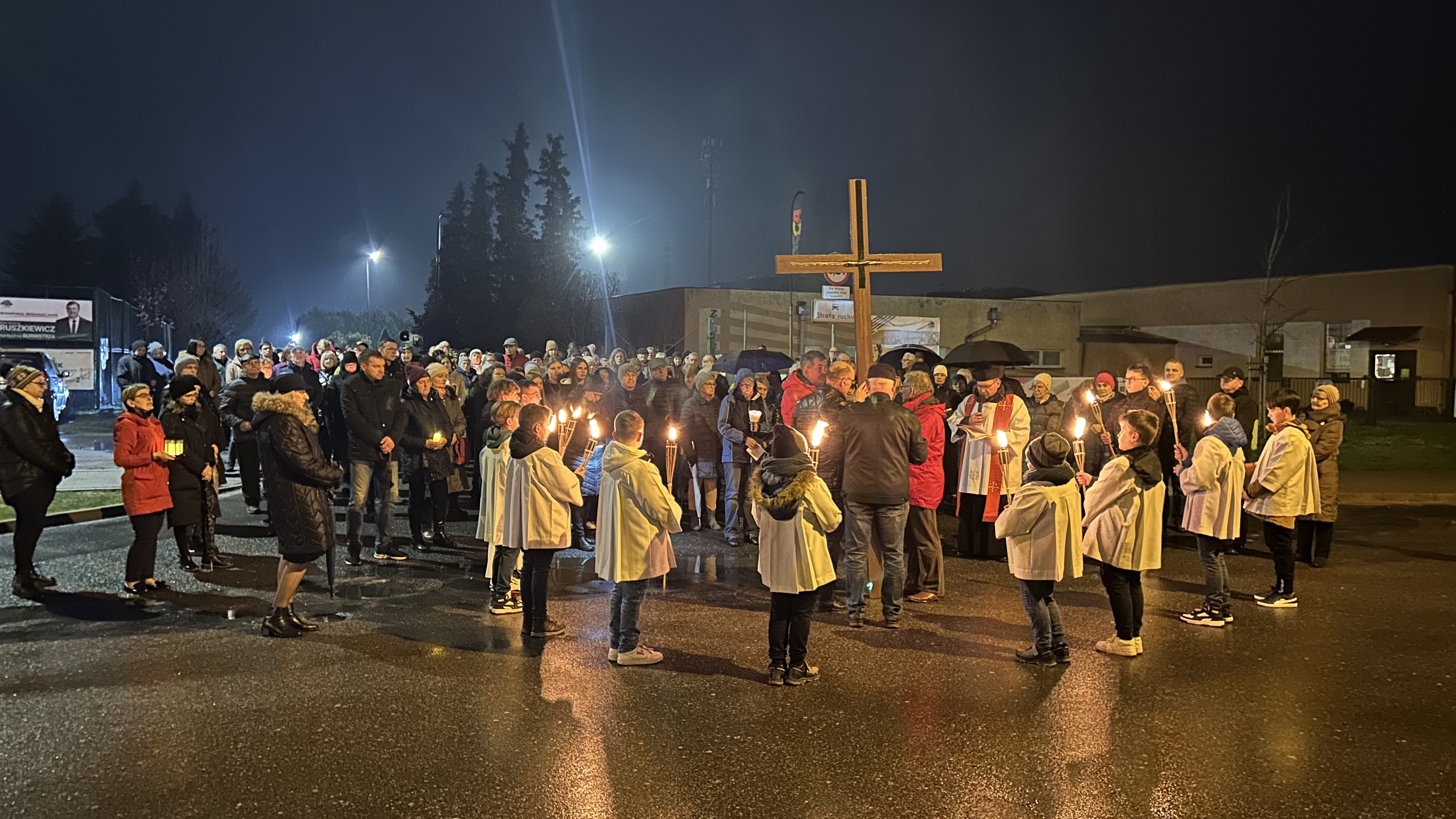 Droga Krzyżowa ulicami osiedla 2024