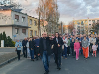Droga krzyżowa ulicami parafii 2025